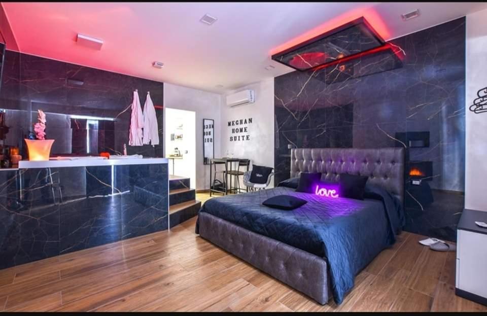 Suite Meghan Home Катанія Екстер'єр фото